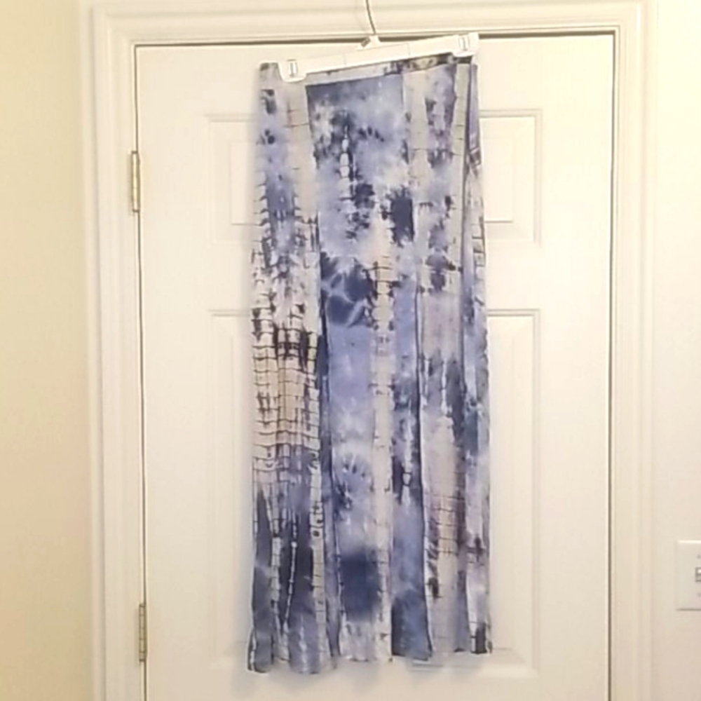 Fun tye dye maxi skirt